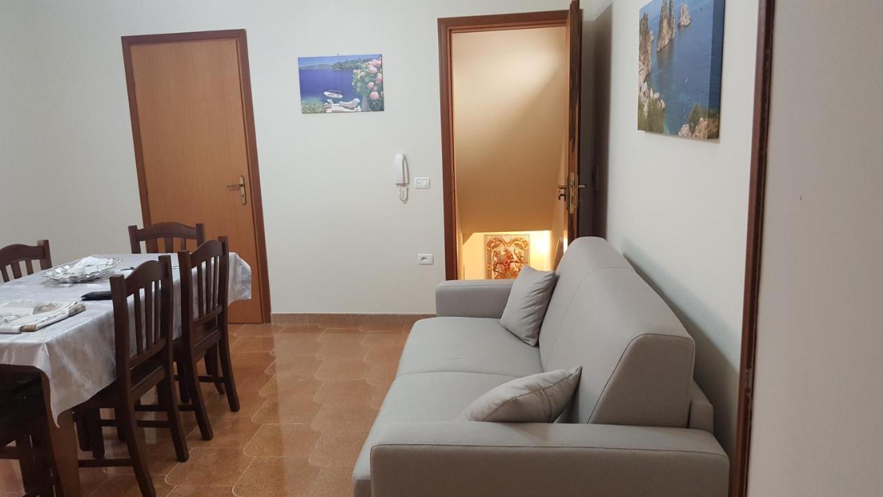Casa Turismo "Madonna Del Paradiso" 마자라데발로 외부 사진