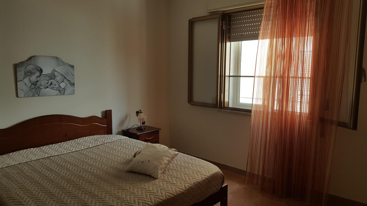 Casa Turismo "Madonna Del Paradiso" 마자라데발로 외부 사진