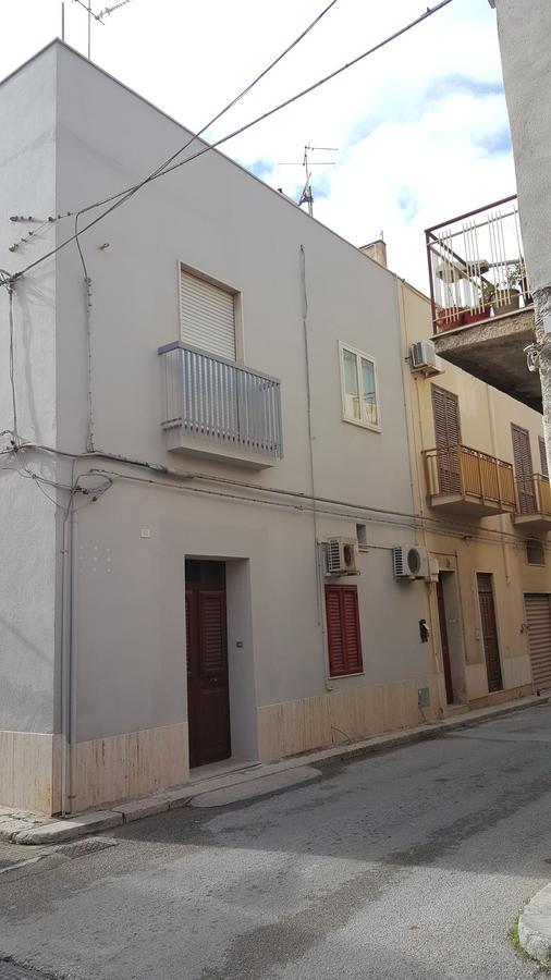 Casa Turismo "Madonna Del Paradiso" 마자라데발로 외부 사진