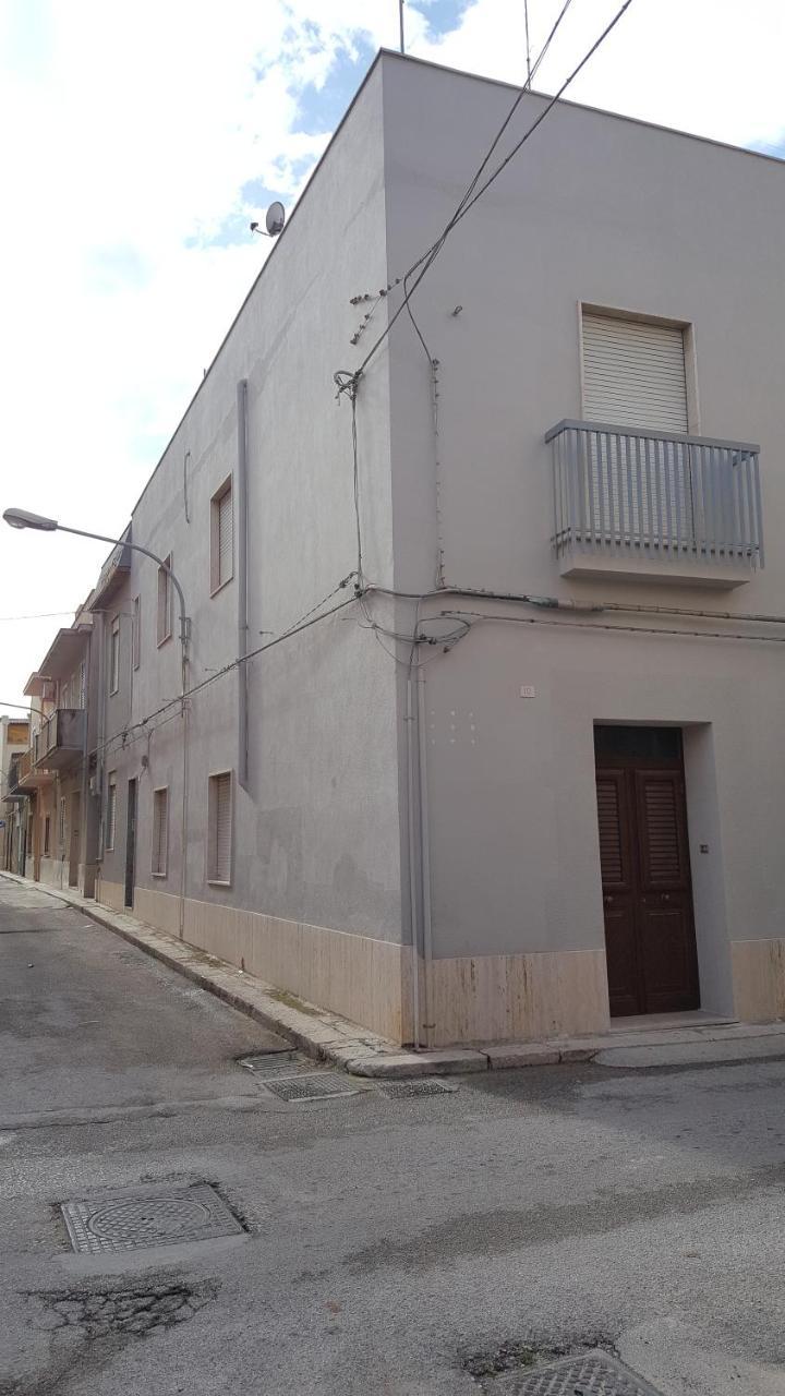Casa Turismo "Madonna Del Paradiso" 마자라데발로 외부 사진